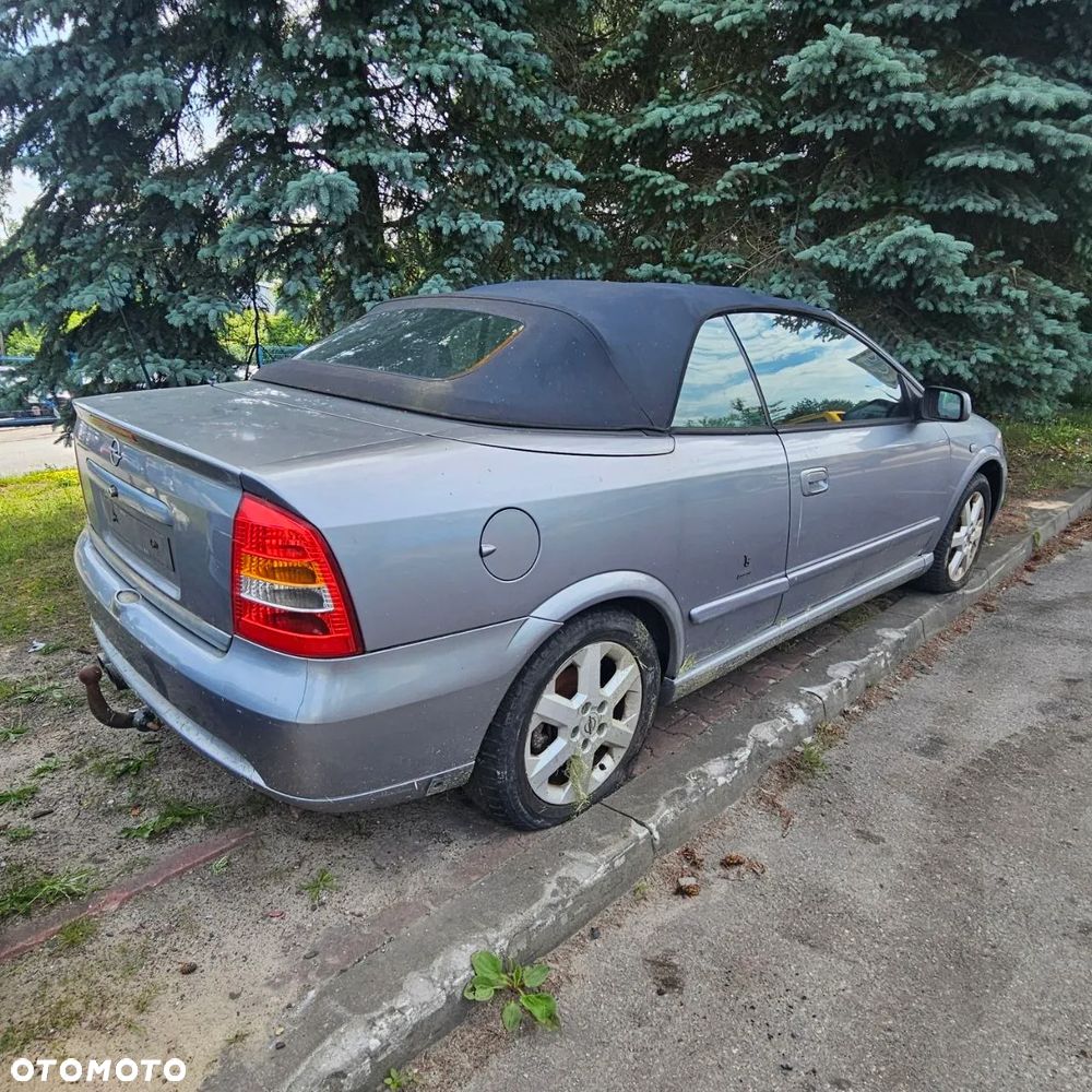 Opel Astra - G - Cabrio (2002r) 2,2 B 108 kW / 147 KM (kod lak: Z4AU) pojazd na części - 2