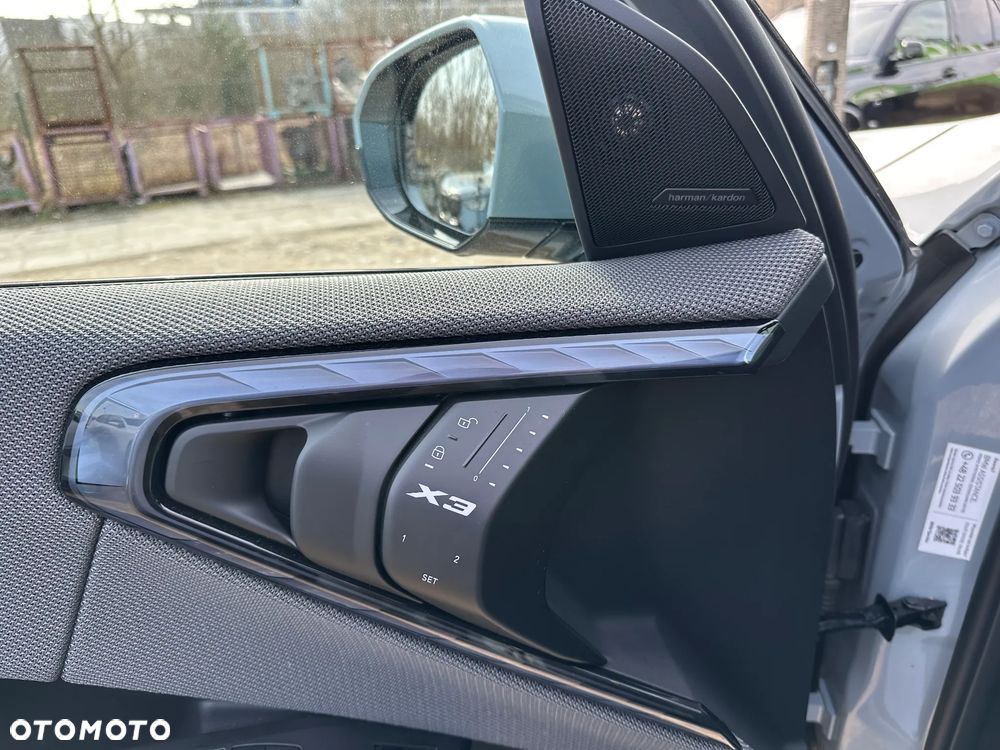 BMW X3 xDrive20d mHEV - 14