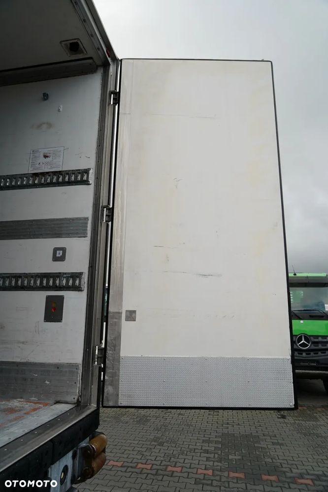 LeciTrailer CHŁODNIA / CARRIER VECTOR 1350  / OŚ PODNOSZONA / OSIE SAF - 13