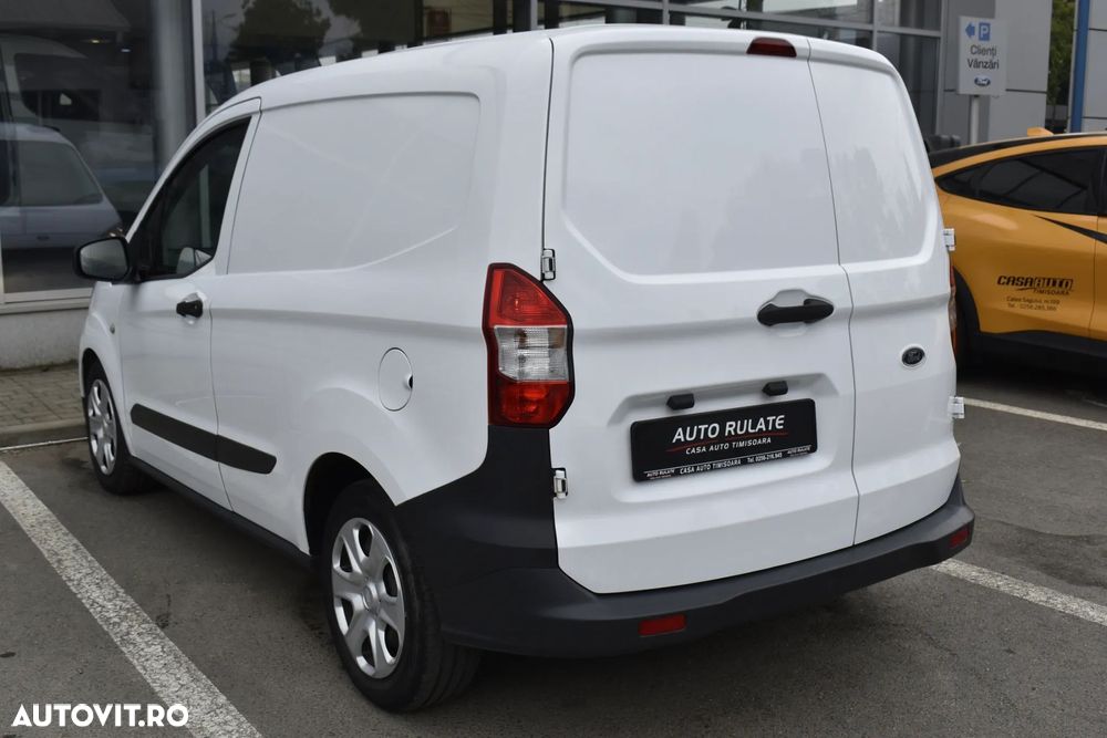 Ford Transit Courier - 5