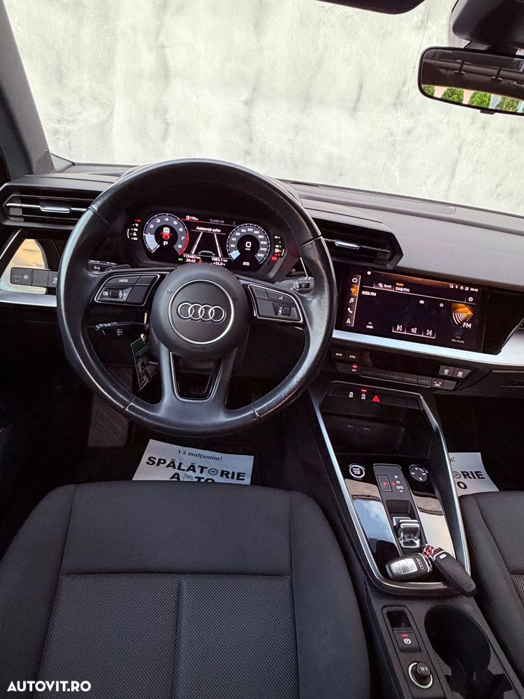 Audi A3 Sportback 30 TFSI S tronic - 32