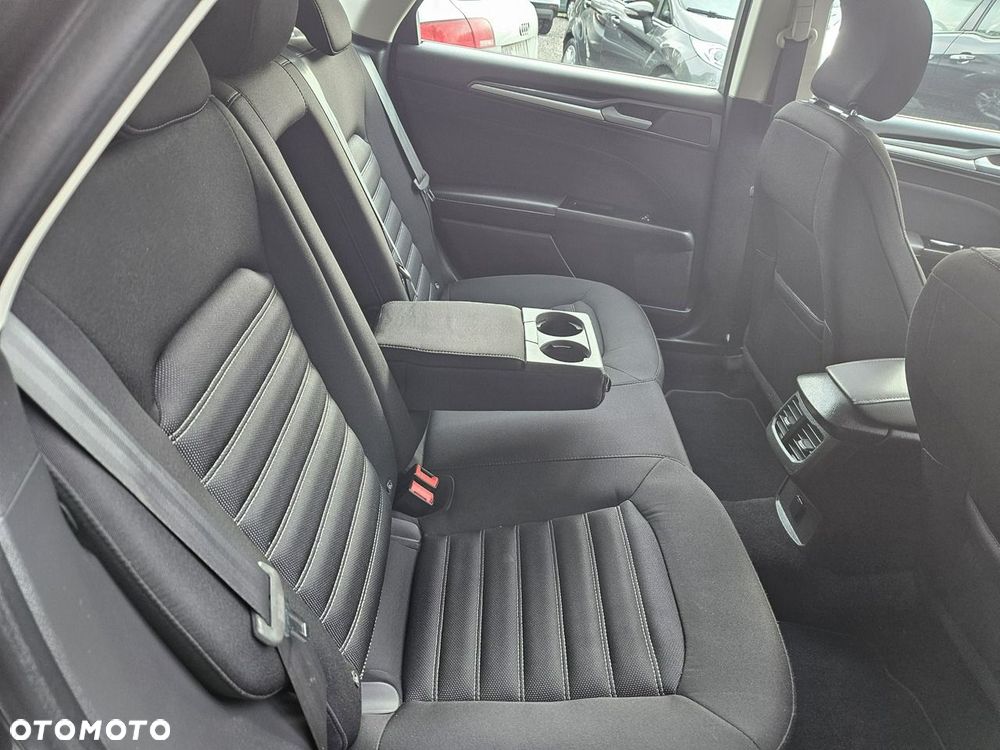 Ford Mondeo - 18