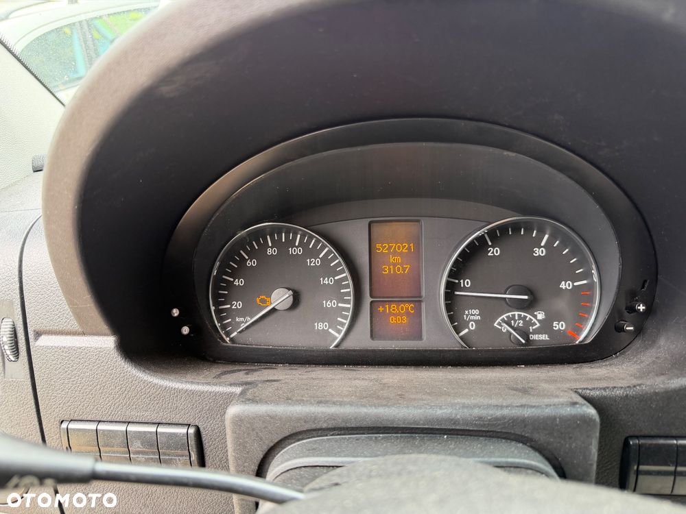 Mercedes-Benz Sprinter - 8