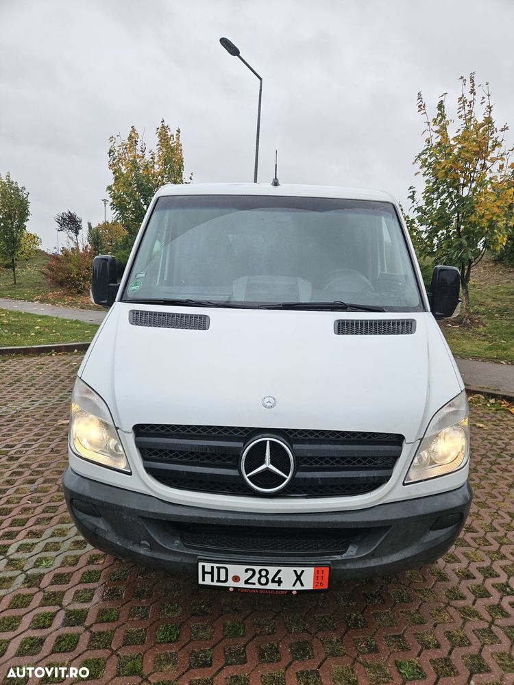 Mercedes-Benz Sprinter - 13