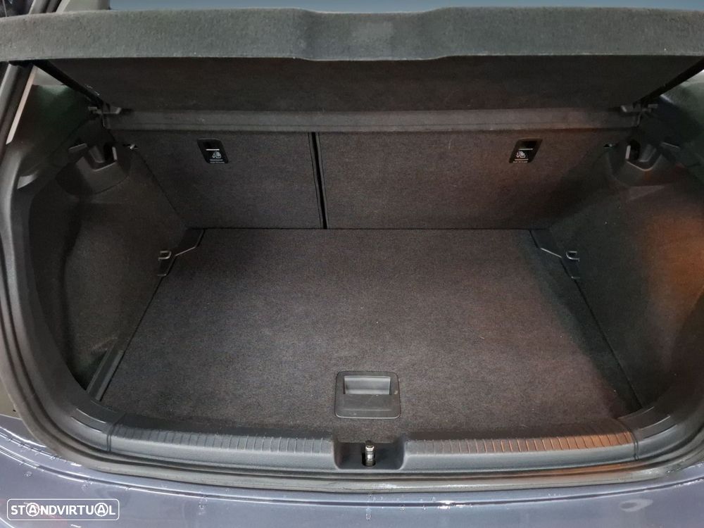 VW Polo 1.0 TSI Urban DSG - 23