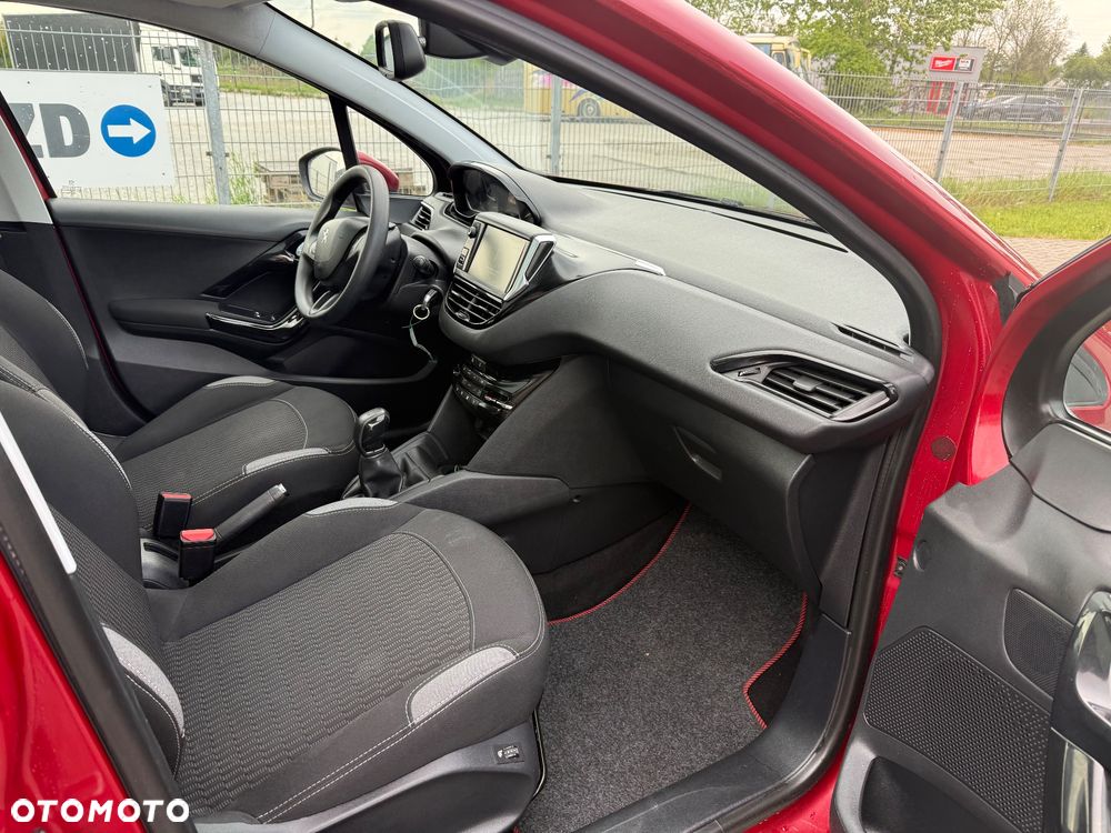 Peugeot 208 Blue-HDi 100 Stop&Start Style - 12