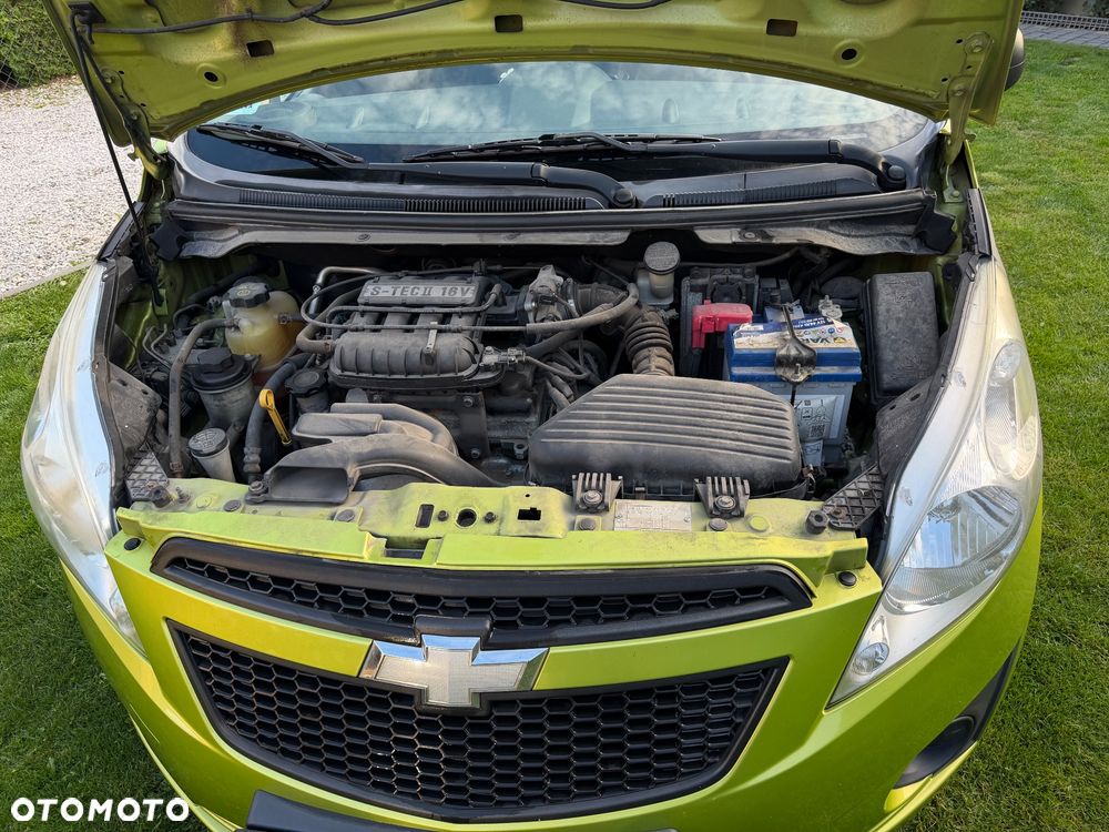 Chevrolet Spark 1.0 Base - 4