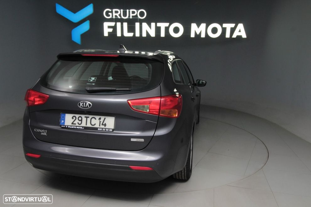 Kia Ceed SW 1.6 CRDi Nav Line - 3