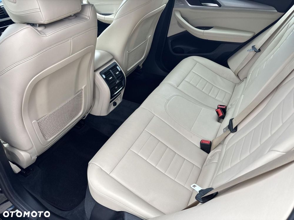 BMW X4 - 14