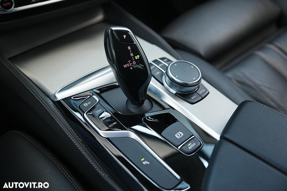 BMW Seria 5 520i AT MHEV - 20