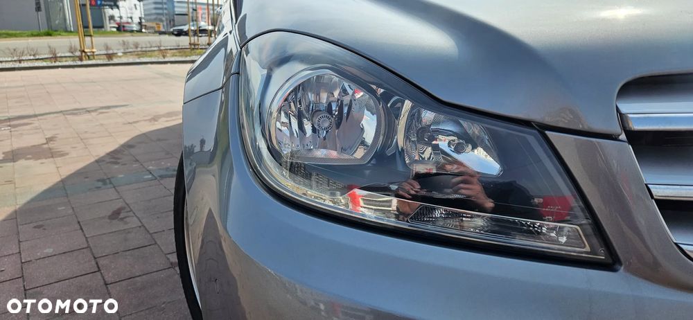 Mercedes-Benz Klasa C 180 - 14