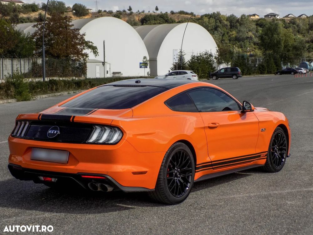 Ford Mustang - 12