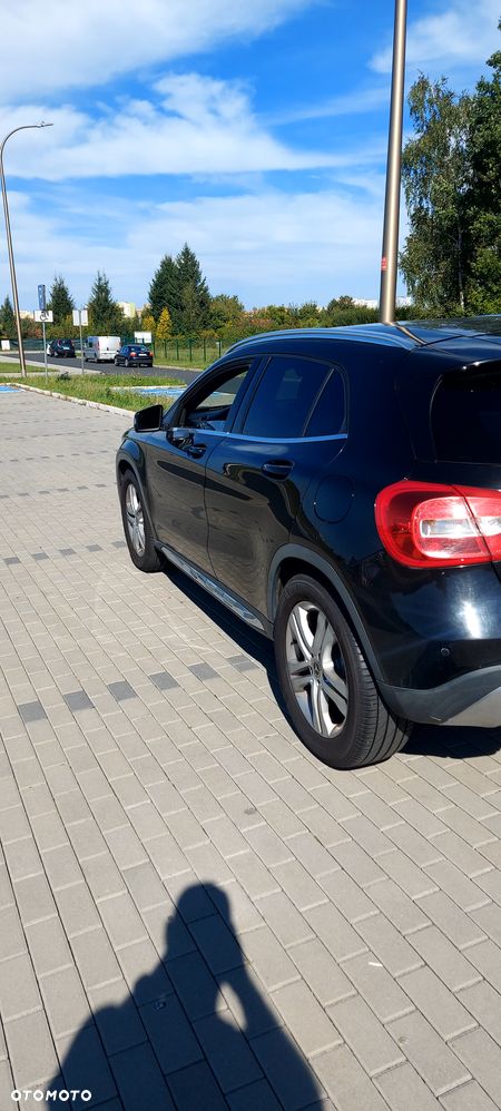Mercedes-Benz GLA - 22