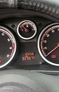 Opel Corsa 1.2 16V Enjoy - 9