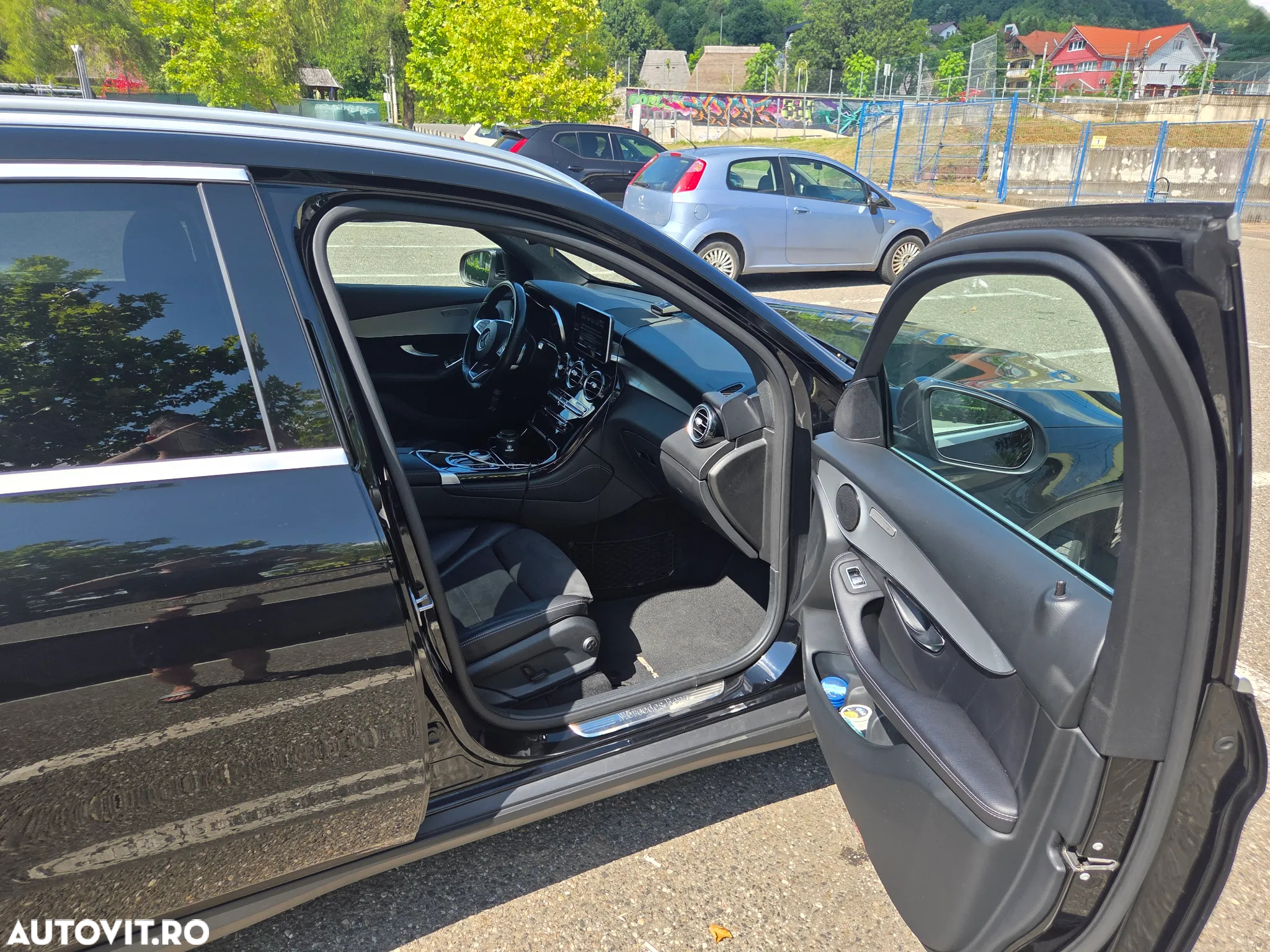 Mercedes-Benz GLC 220 d 4Matic 9G-TRONIC AMG Line - 8