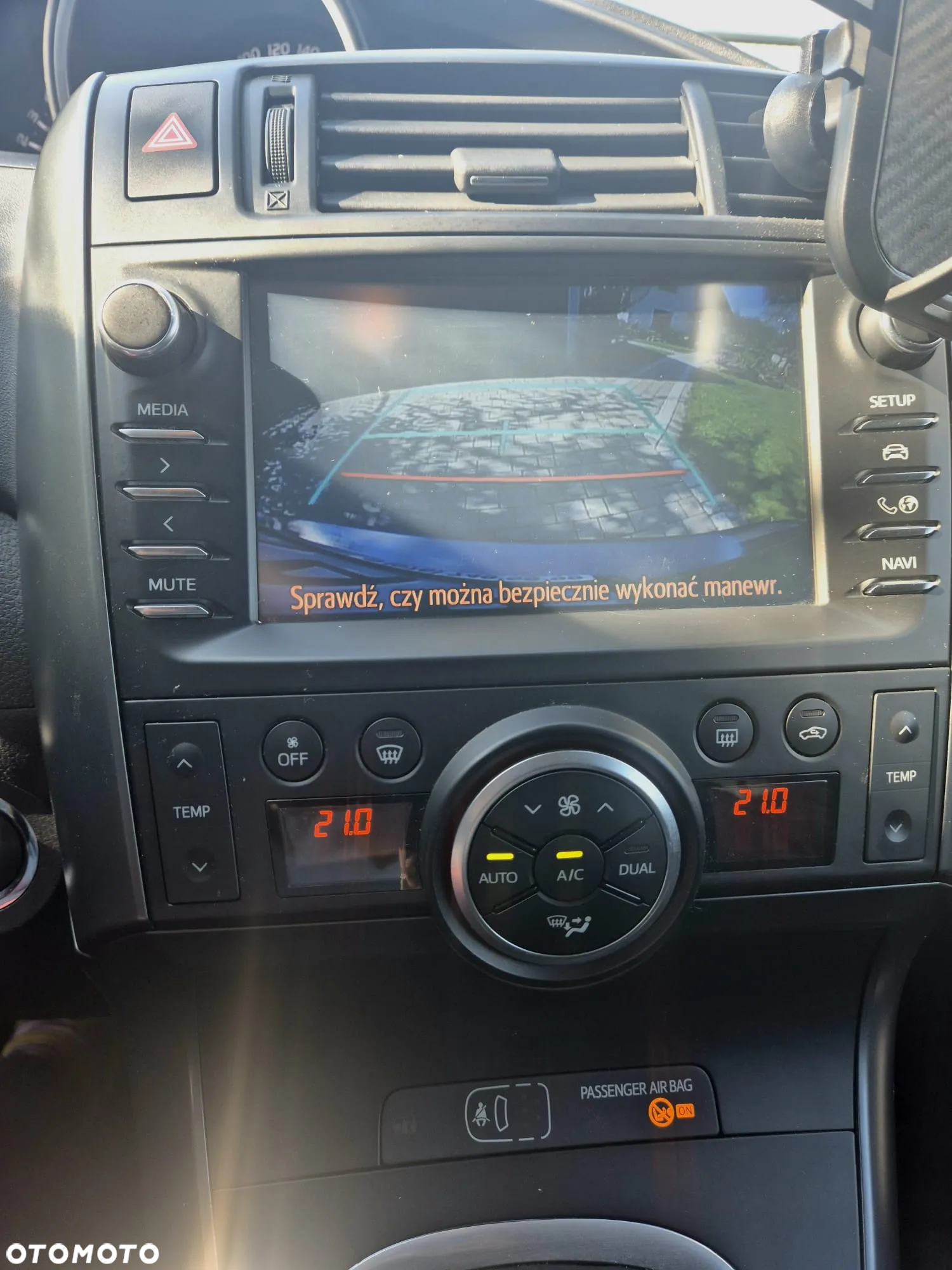 Toyota Verso 1.8 Premium 7os EU6 - 19