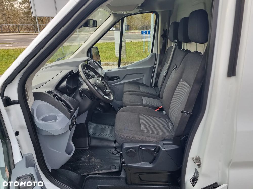 Ford Transit - 20