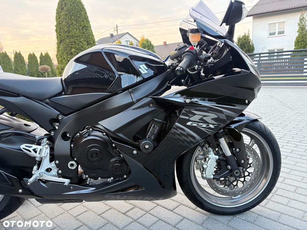 Suzuki GSX-R - 16