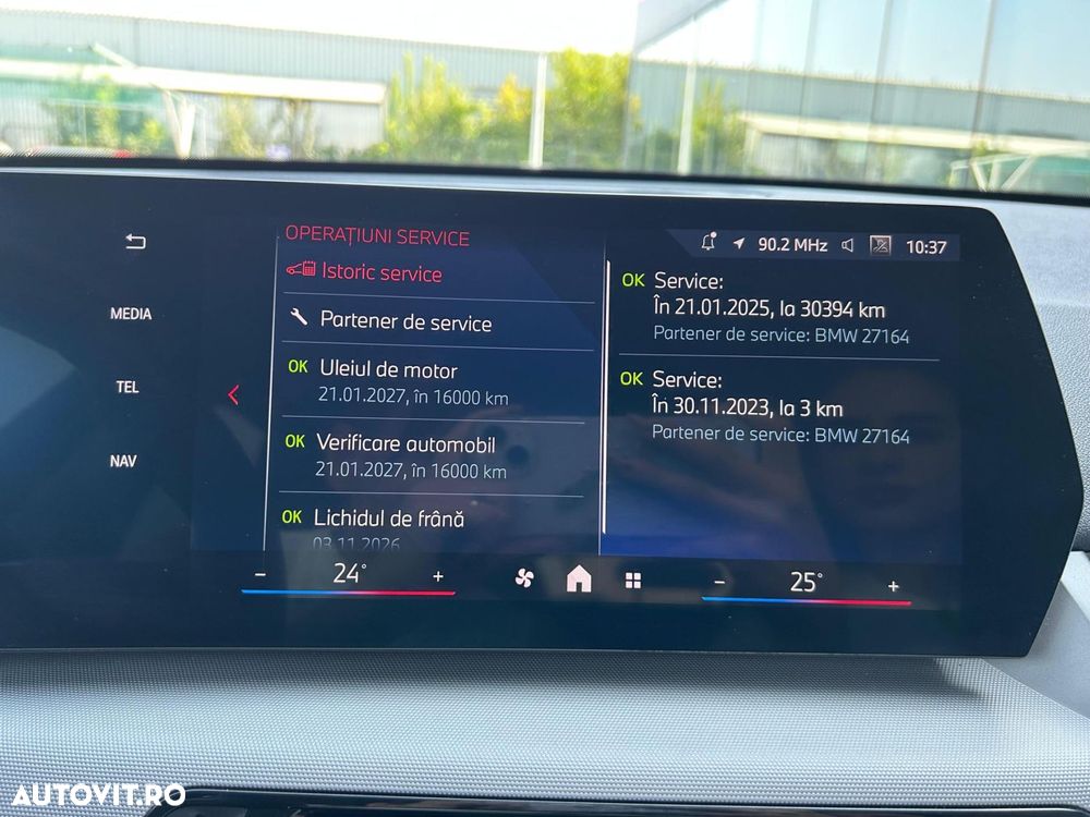 BMW X1 sDrive18d AT - 32