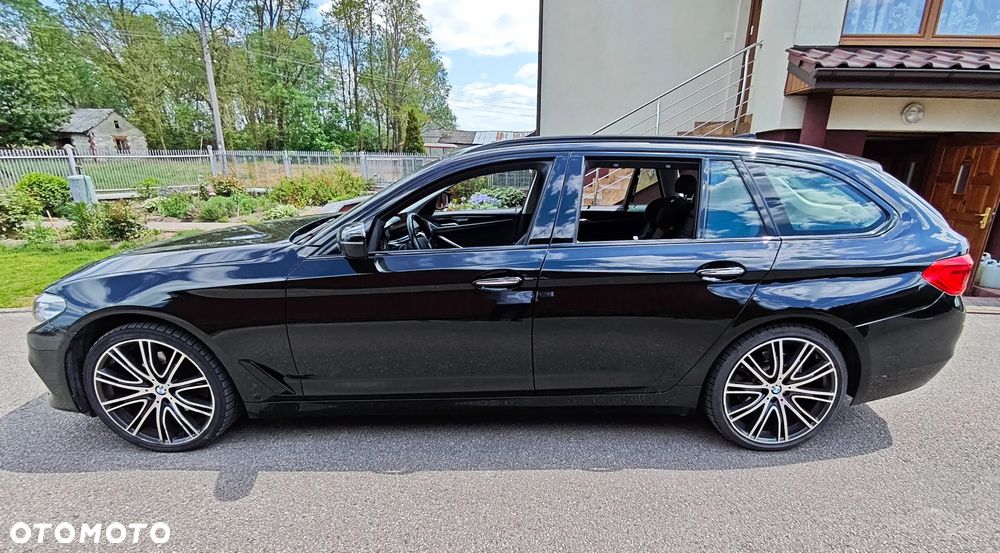BMW Seria 5 520d xDrive Sport Line - 3