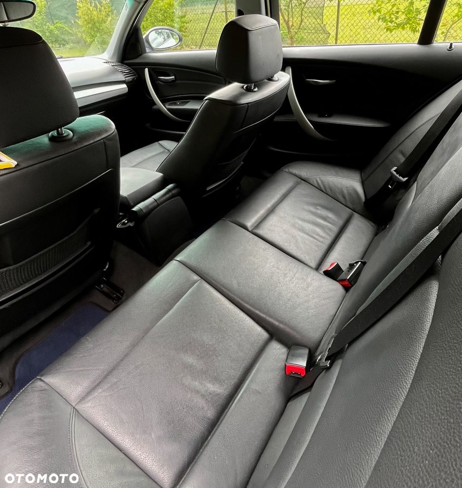 BMW Seria 1 116i - 8