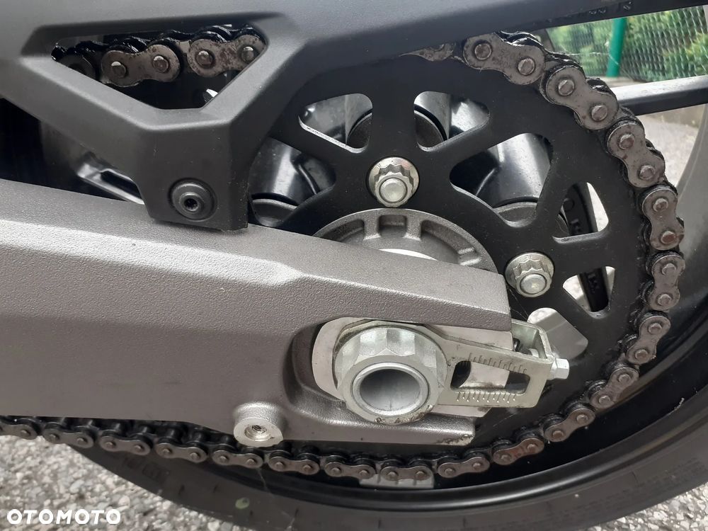 Ducati Monster - 15