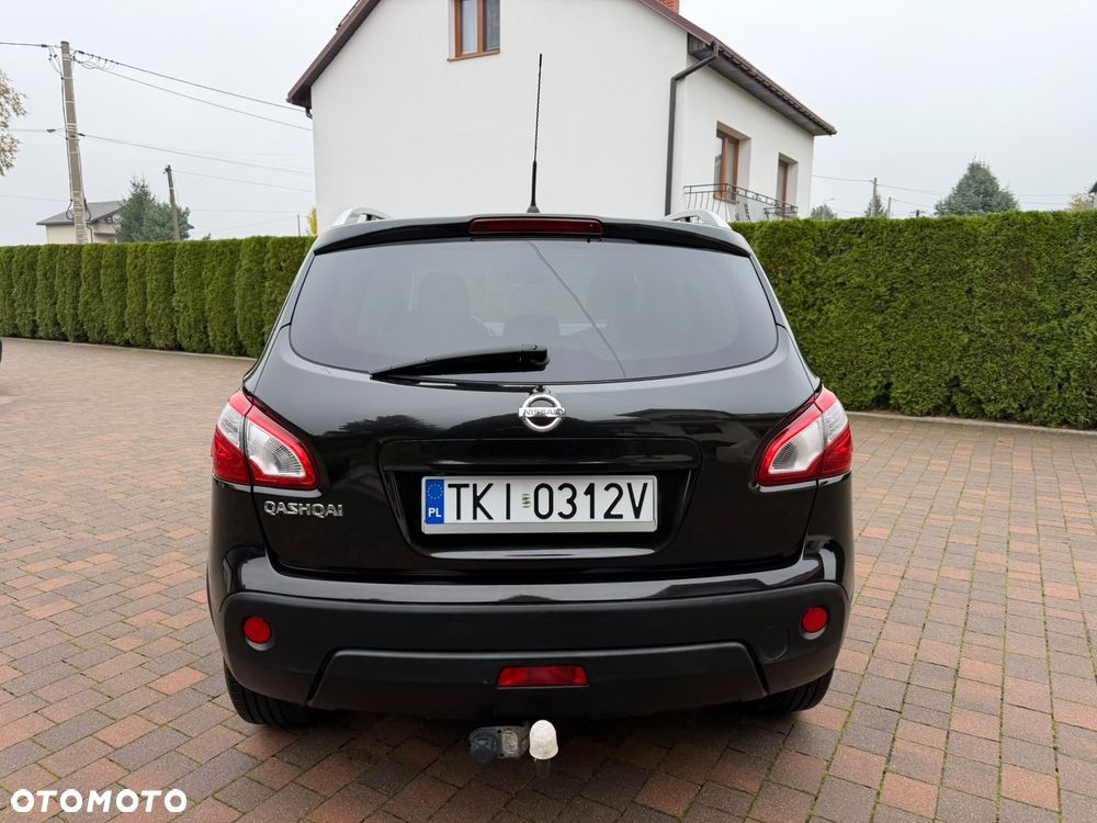 Nissan Qashqai - 25