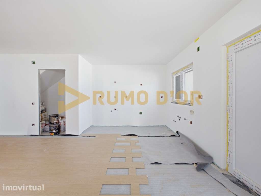 Moradia T3 Nova na Pocariça, Em Fase Final de Construção - Grande imagem: 3/26