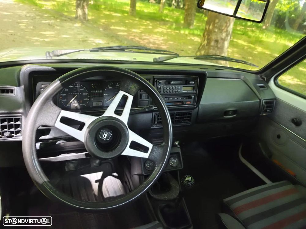 VW Caddy - 10