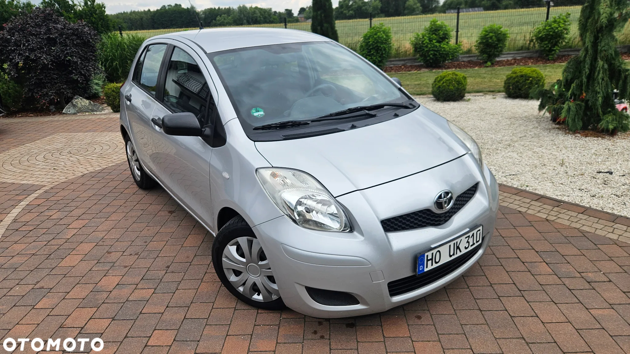 Toyota Yaris - 2