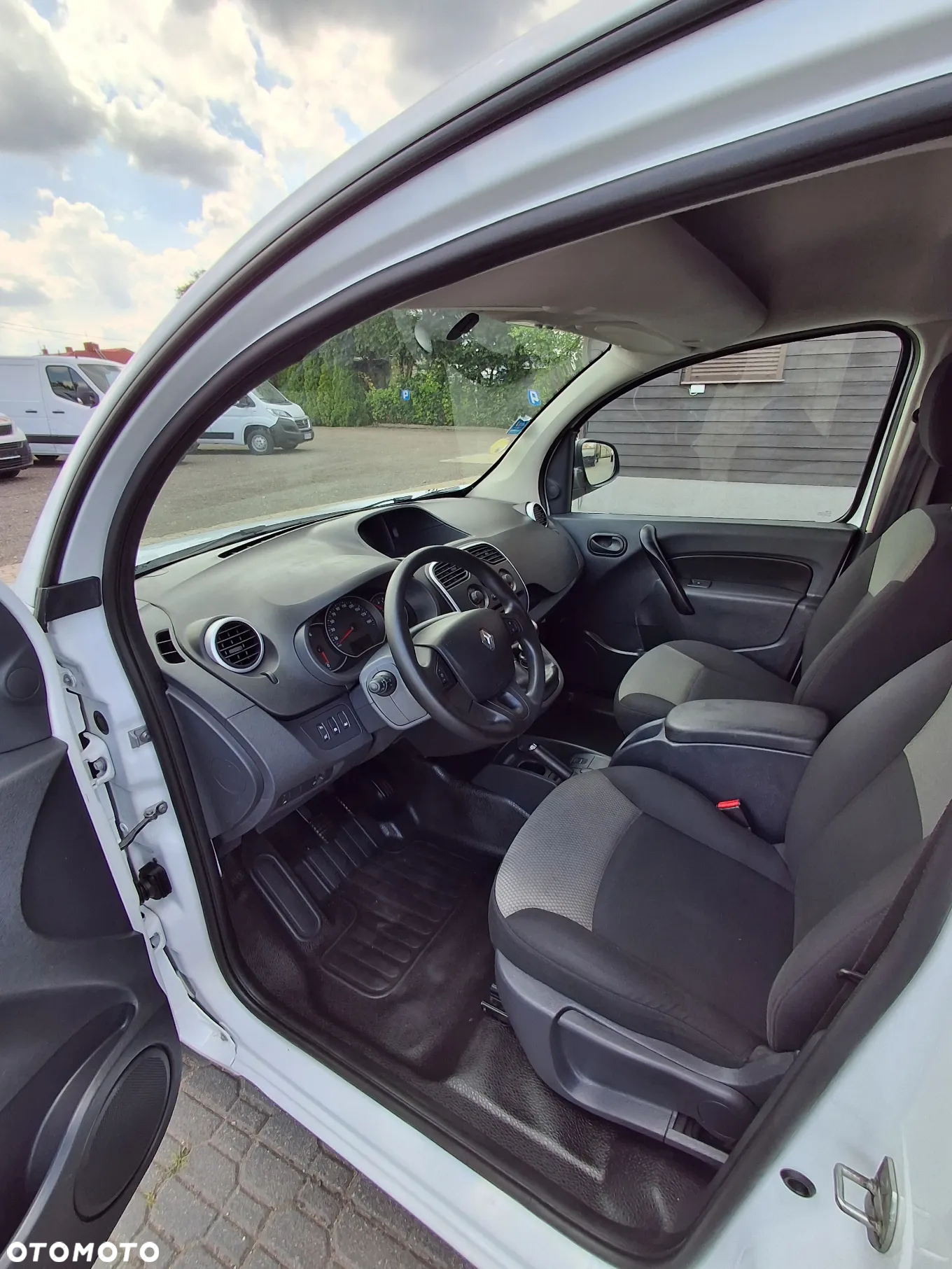 Renault KANGOO - 12