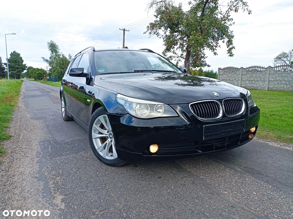 BMW Seria 5 523i - 29