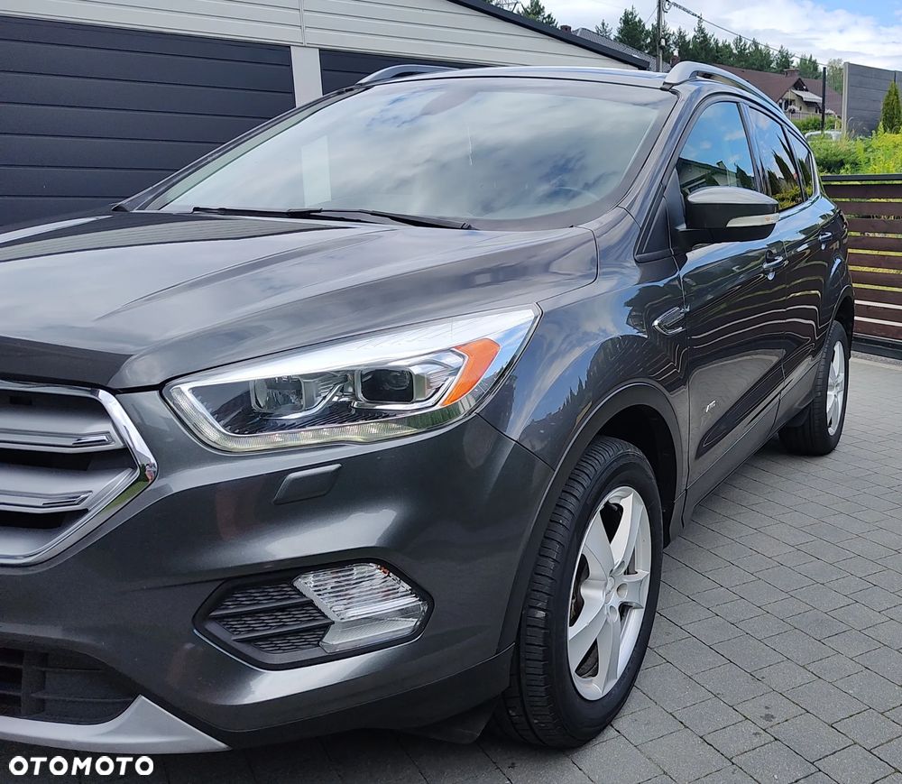 Ford Kuga 2.0 TDCi 4x4 Titanium - 10