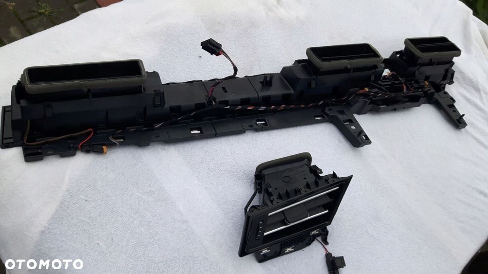 PASSAT B8 DEKORY LISTWA NAWIEWU NOWA ORYGINAŁ 3Q0 - 3