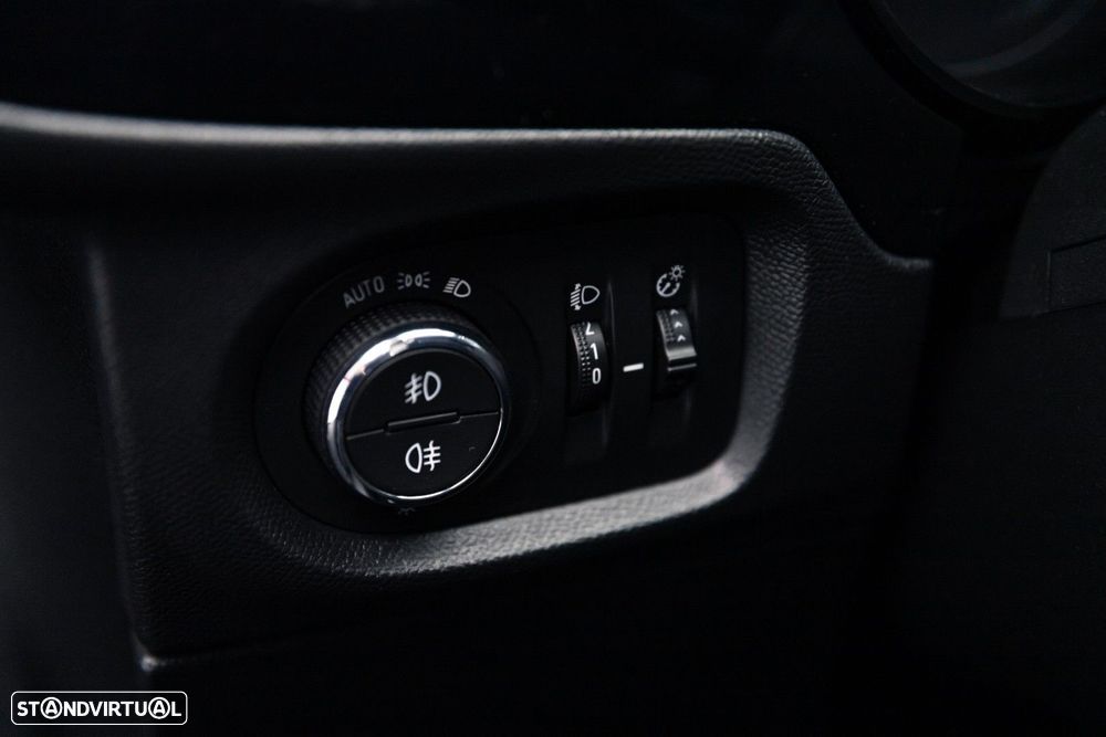 Opel Corsa 1.2 Business - 25