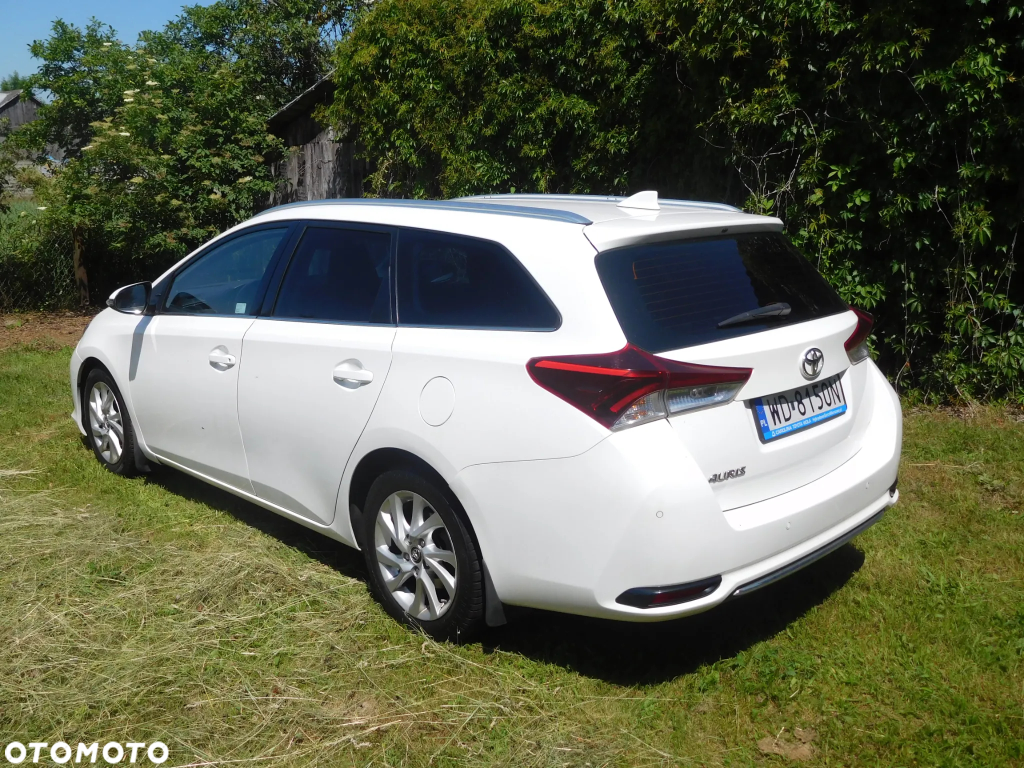 Toyota Auris 1.6 D-4D Premium - 3