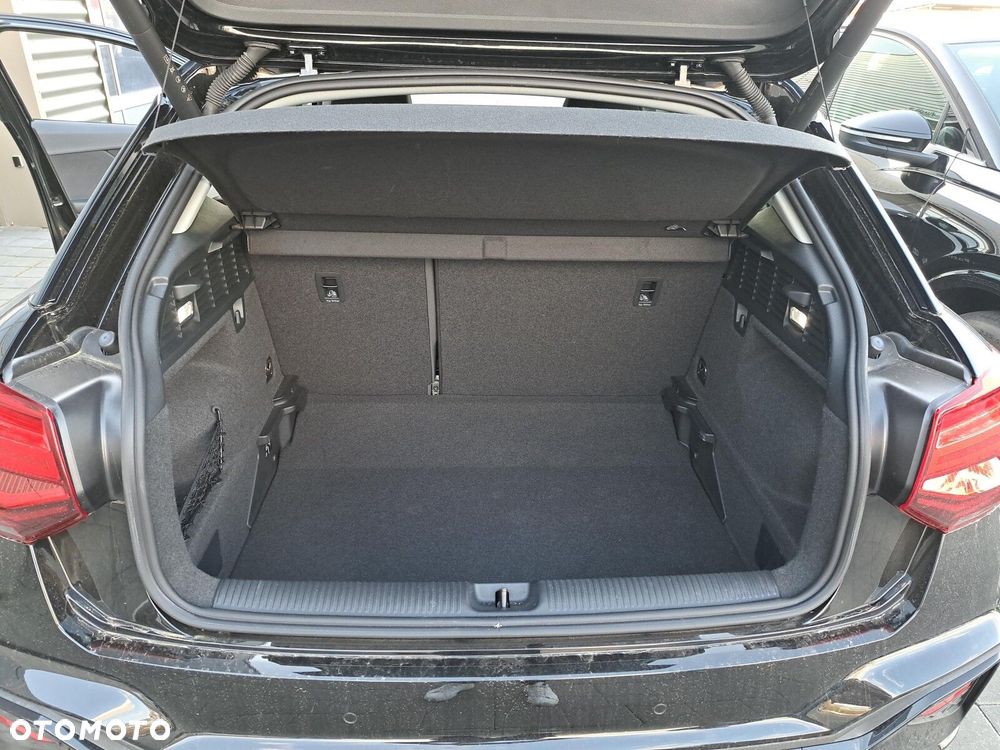 Audi Q2 - 18