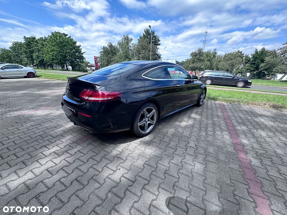 Mercedes-Benz Klasa C 300 Coupe 7G-TRONIC AMG Line - 2