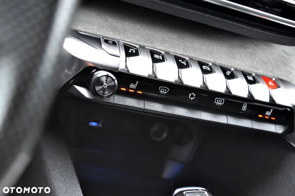 Peugeot 5008 BlueHDI 180 EAT8 GT Pack - 31