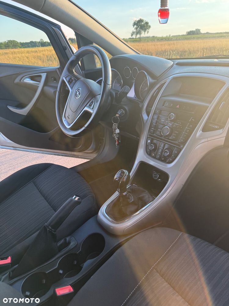 Opel Astra 1.6 Enjoy - 18