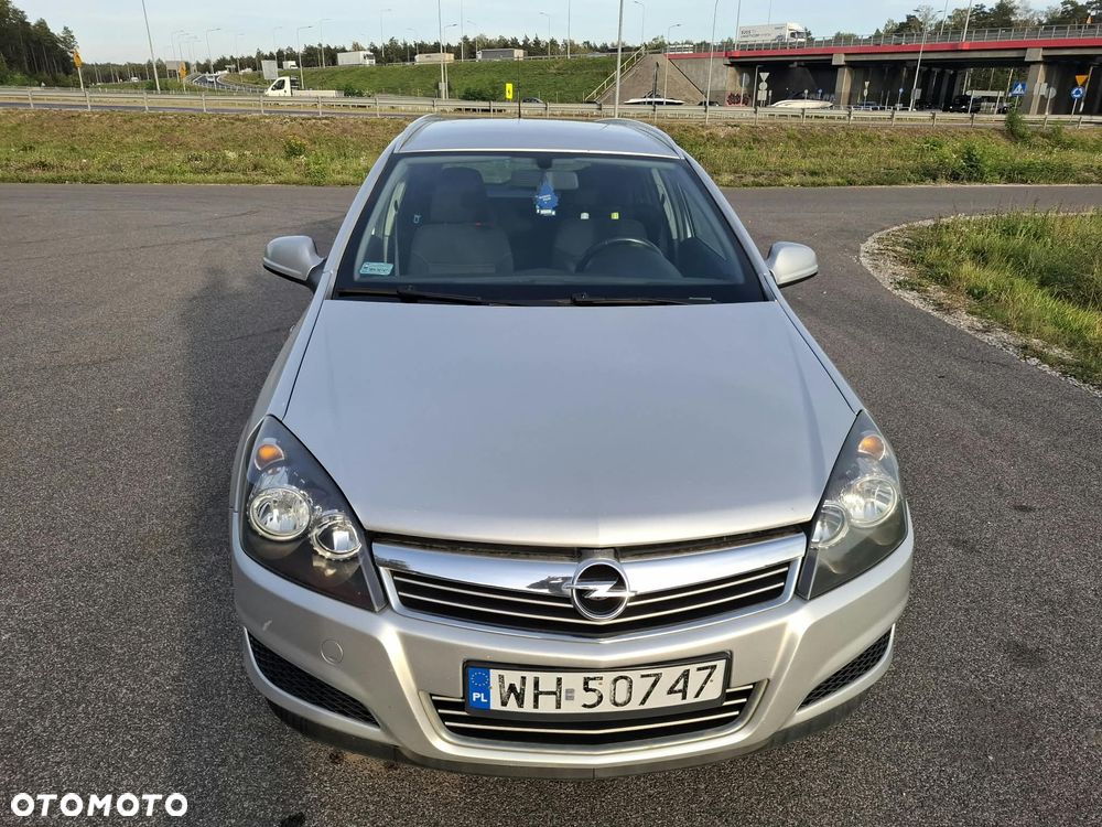 Opel Astra 2011 photo 5