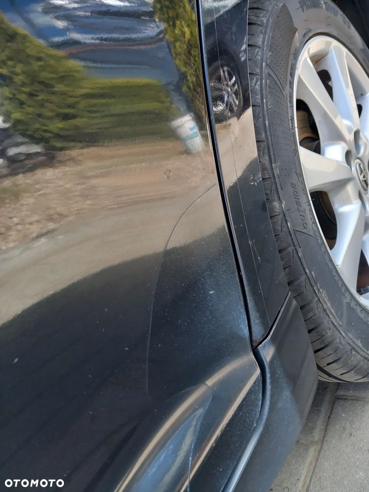 TOYOTA AVENSIS T27 DRZWI LEWE TYLNE LEWY TYŁ KOMBI KOLOR: 209 - 8