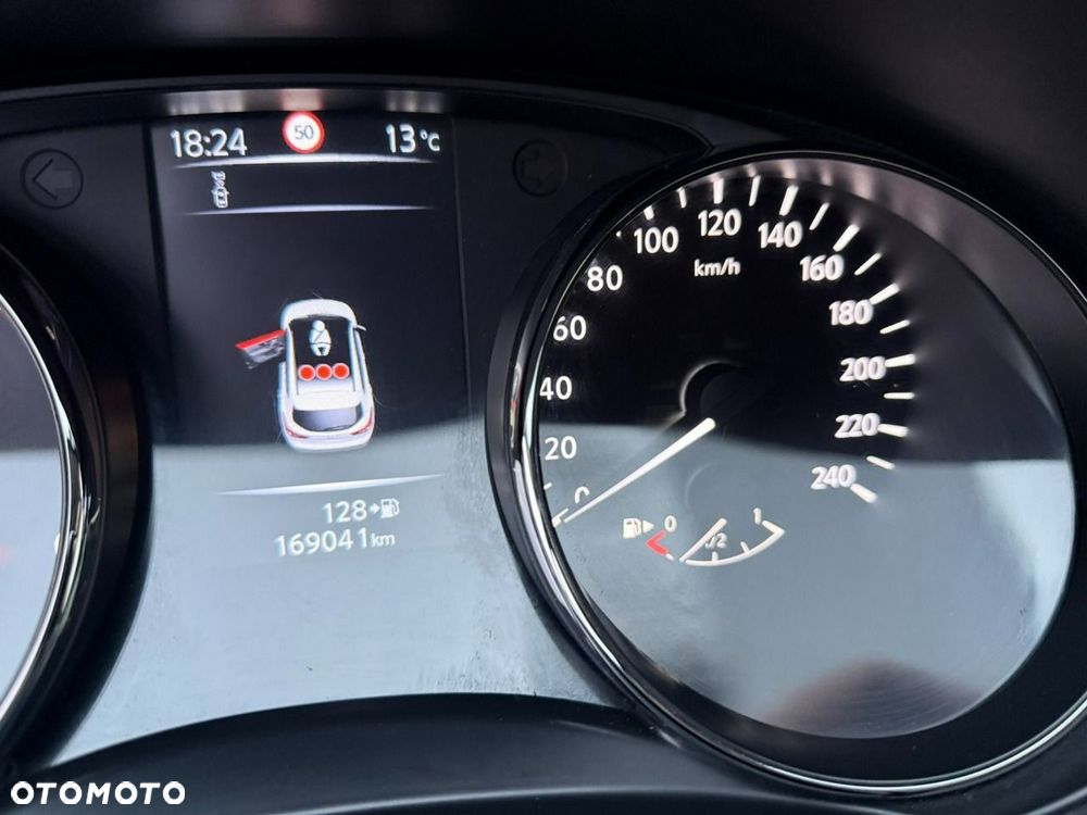 Nissan Qashqai 1.5 dCi Tekna - 32
