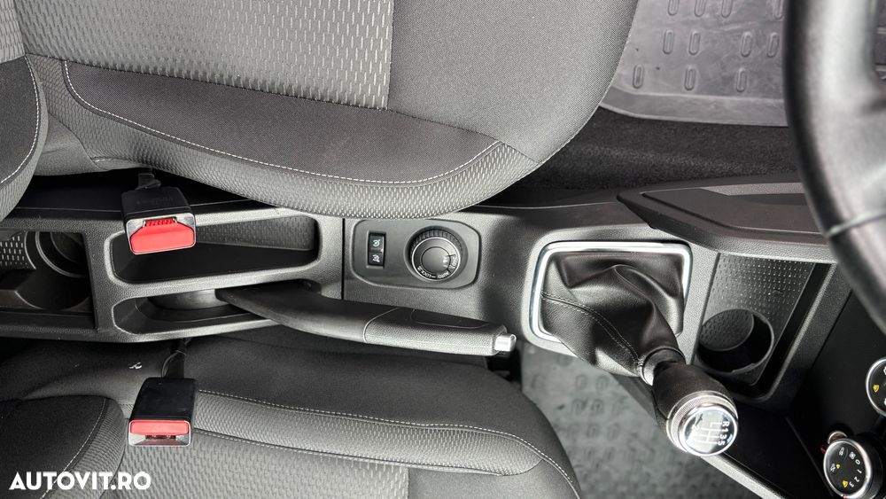 Dacia Duster TCe 150 GPF Prestige jante 16" - 13