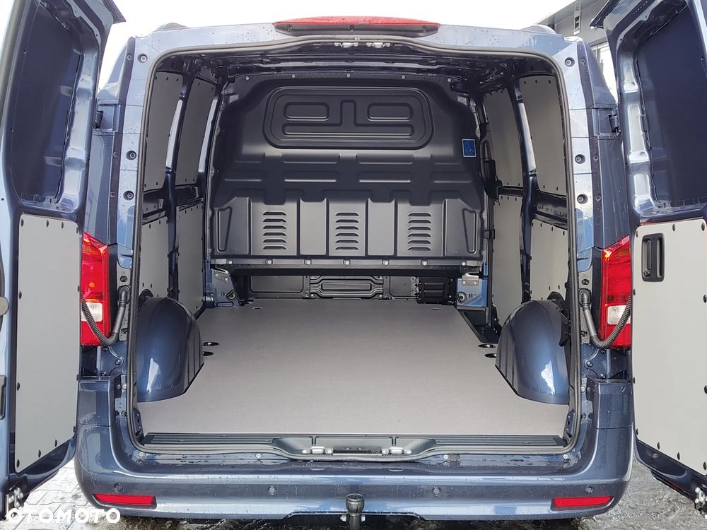 Mercedes-Benz Vito - 10