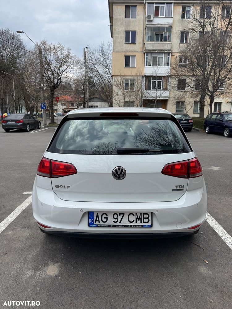 Volkswagen Golf - 18