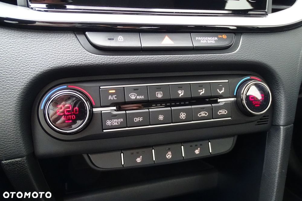 Kia Ceed - 34