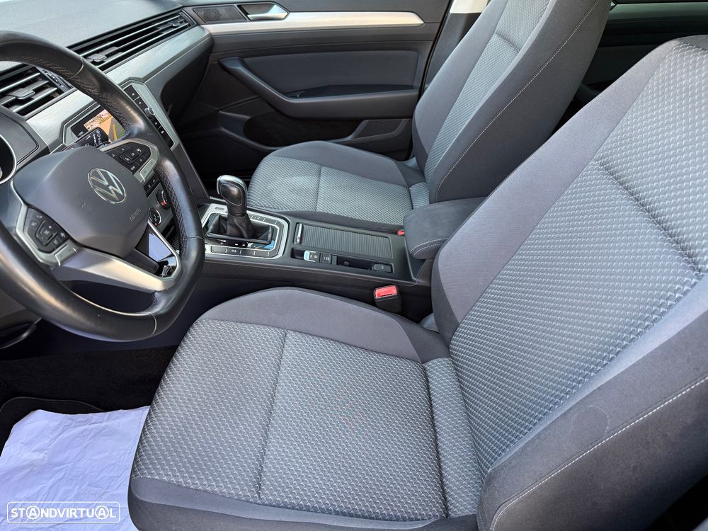 VW Passat Variant 2.0 TDi Business DSG - 15