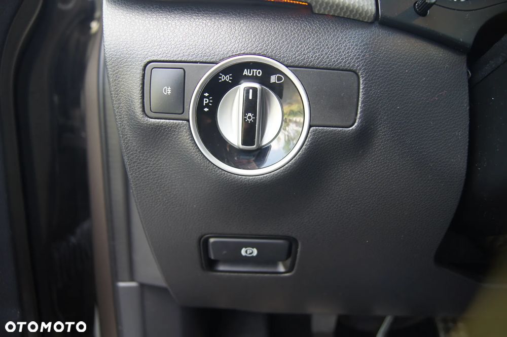 Mercedes-Benz Klasa B 180 CDI (BlueEFFICIENCY) - 19