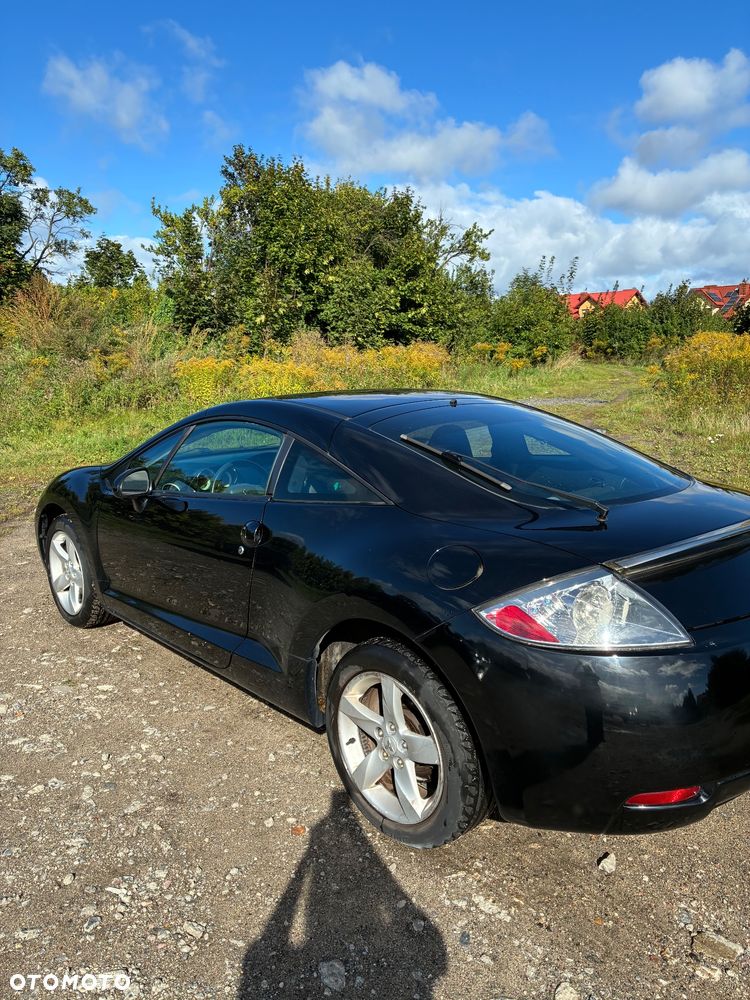 Mitsubishi Eclipse 2006 photo 2